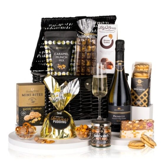 The Mistletoe Gift Basket